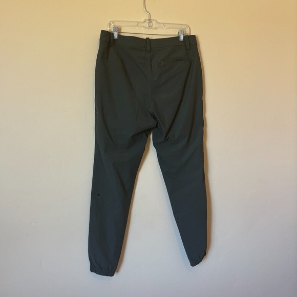 Lululemon Men’s 34 ABC Dark Grey Joggers Pants Zip Closure Drawstring Pockets - Picture 6 of 13